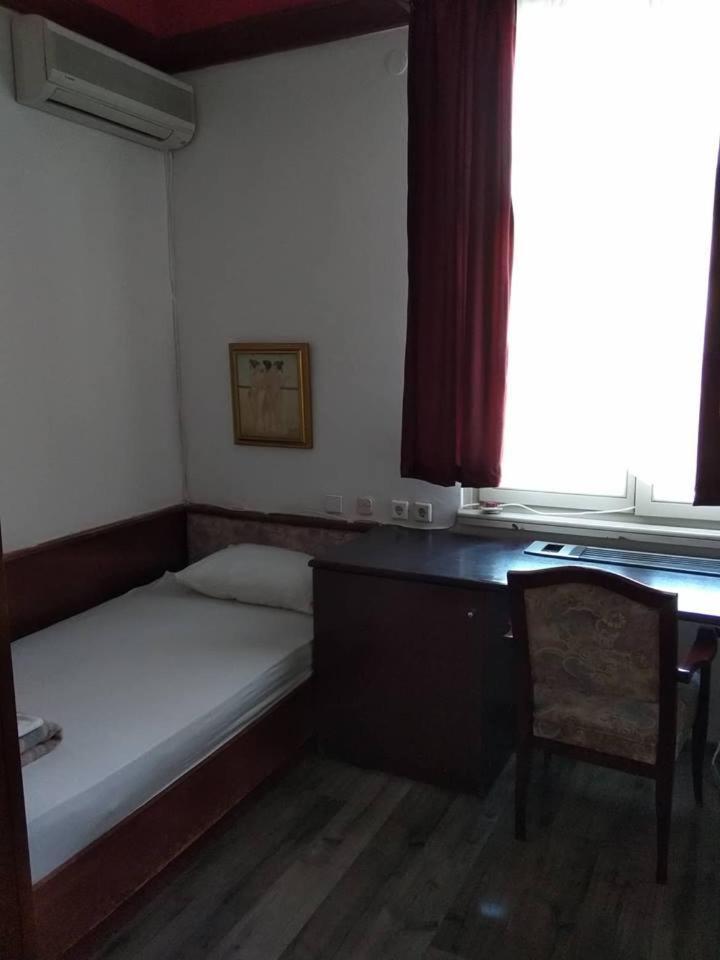 Hotel Garni Štip Zewnętrze zdjęcie